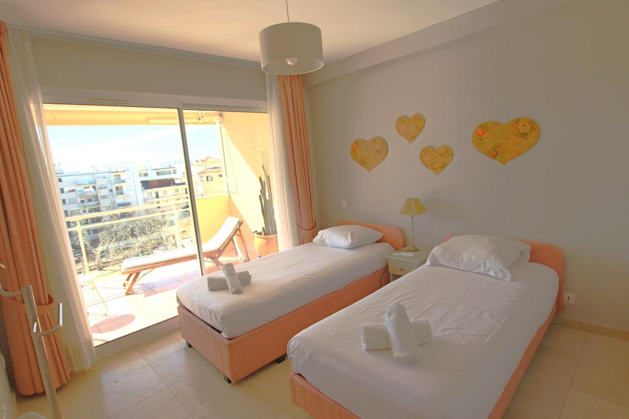 Apartment 2 bedrooms2 bathroomsclear view in Palm beach area Cannes Buitenkant foto